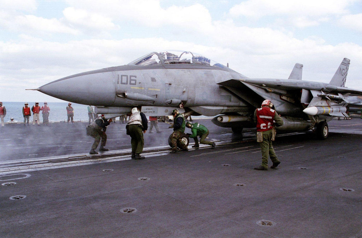 F-14 TOMCAT
